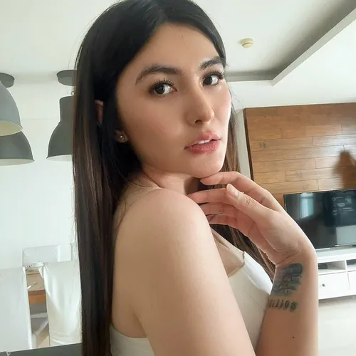 angelalee87