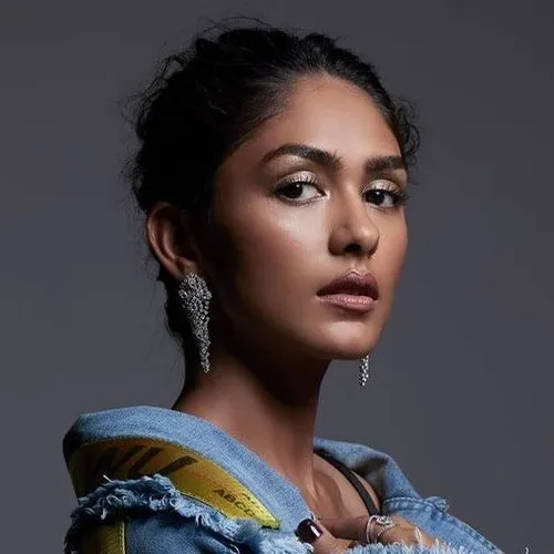 mrunalthakur