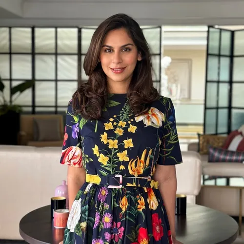 upasanakaminenikonidela