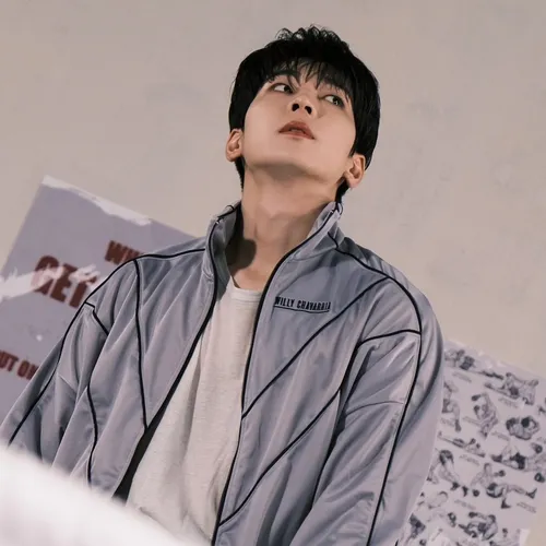 everyone_woo