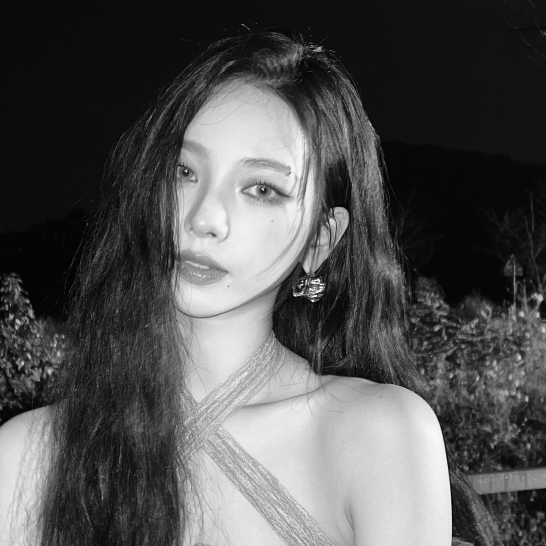KARINA's profile