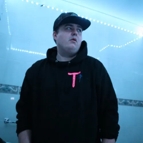 daz_black