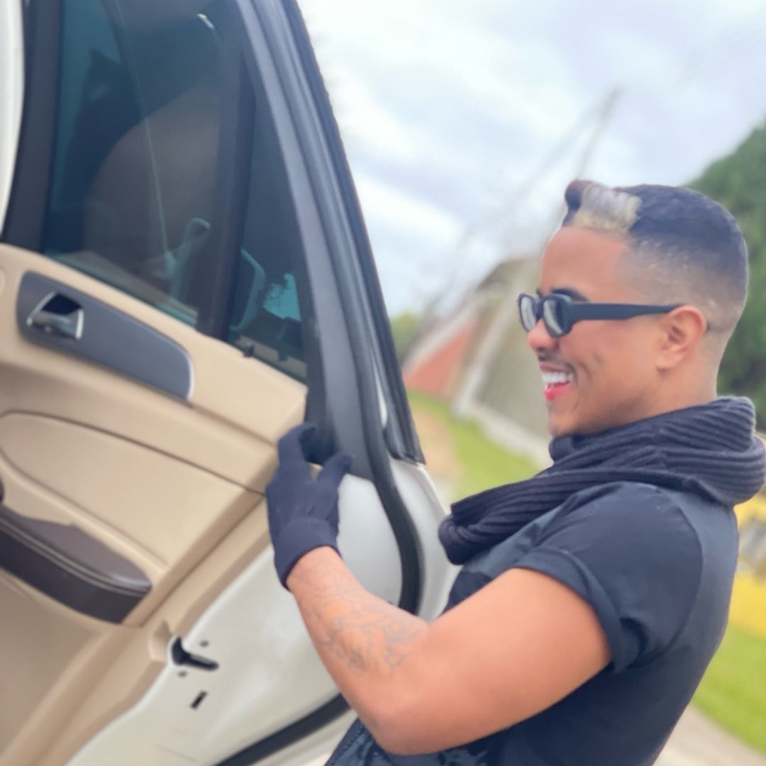CLAYTON SANTOS's profile