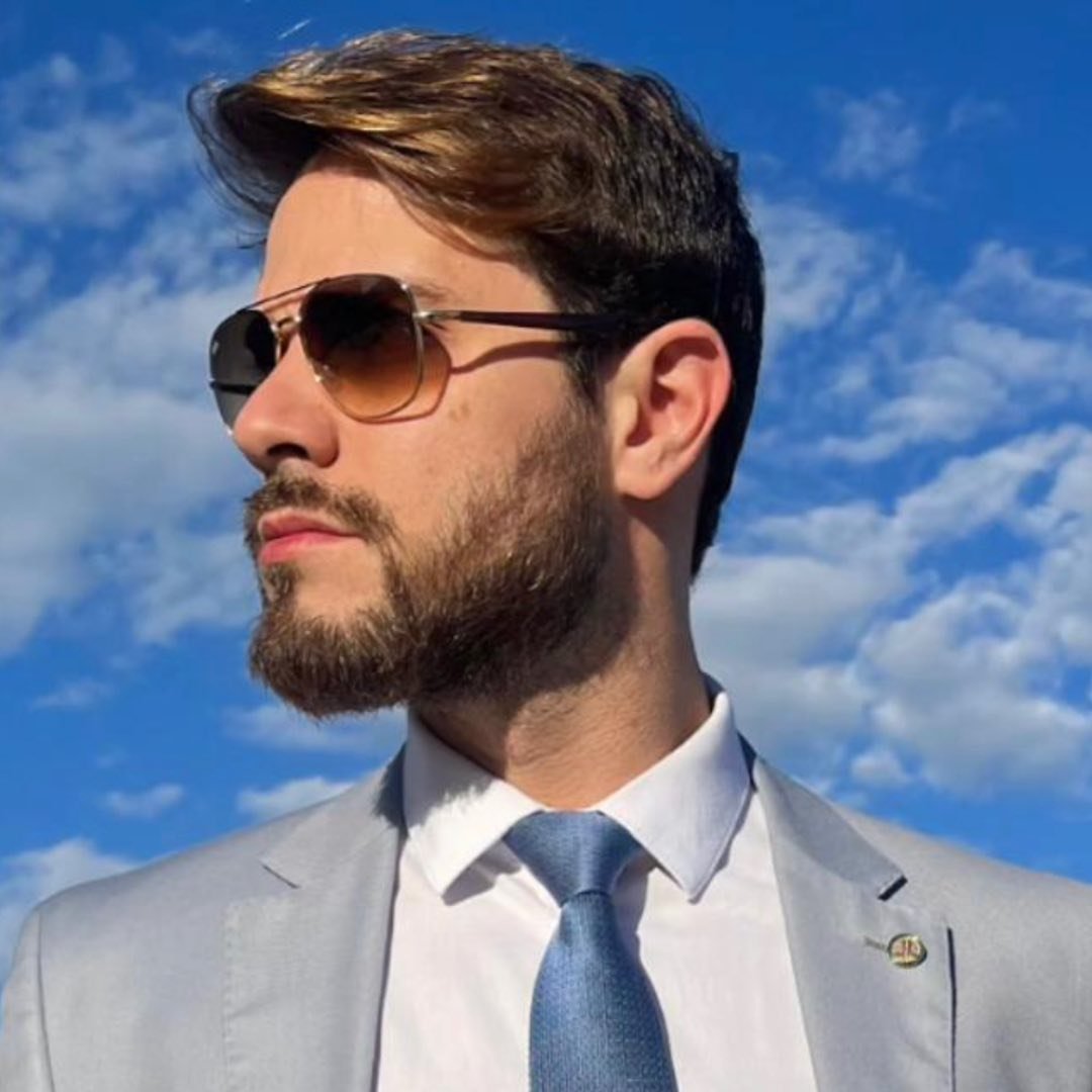 Felipe Becari's profile
