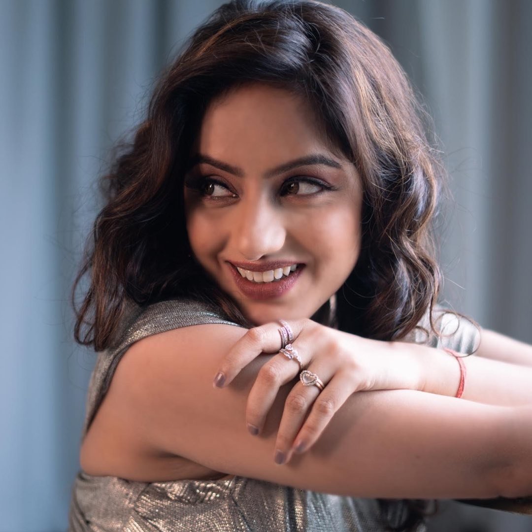 Deepika Singh's profile