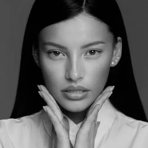 ivana.santacruz