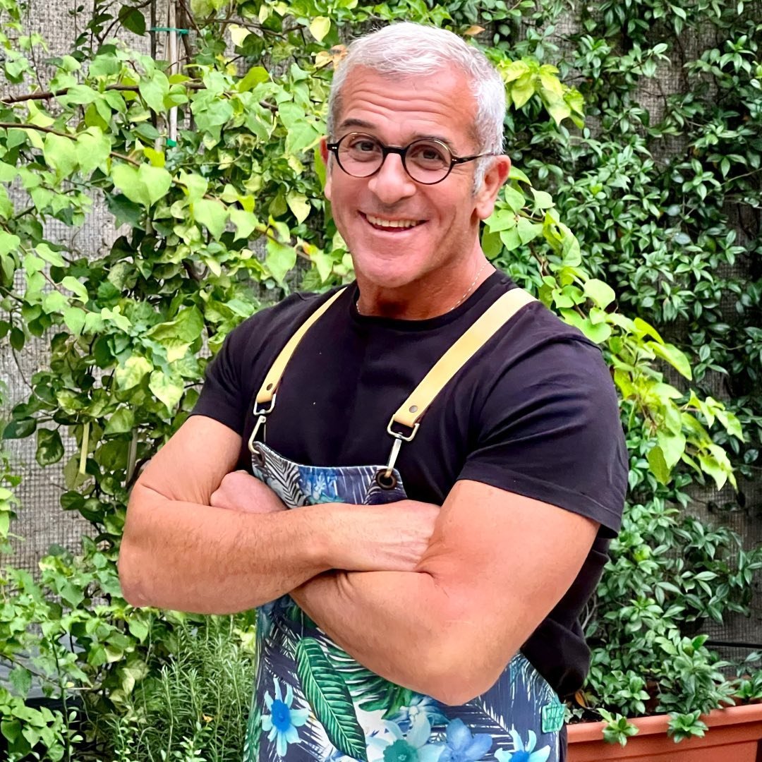 Chef Max Mariola's profile