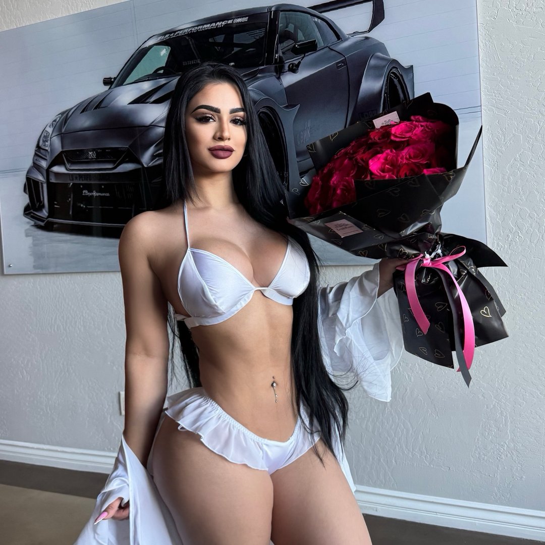 NADIA KHAR's profile