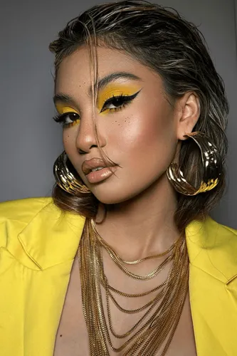 Try on this slicked back wet look hairstyle that gives a chic and refined appearance