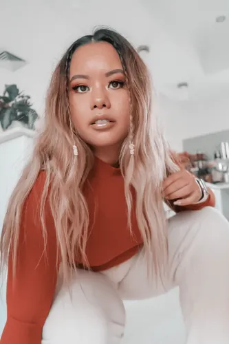 try on a long wavy hairstyle