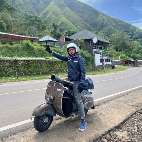 uniel_vespa