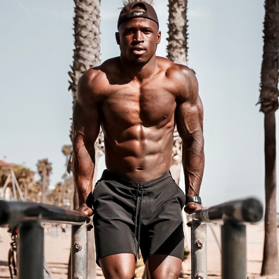 Darien “That Ab Guy” Johnson's profile