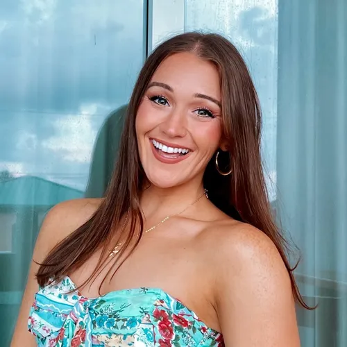 yvonnekellyy