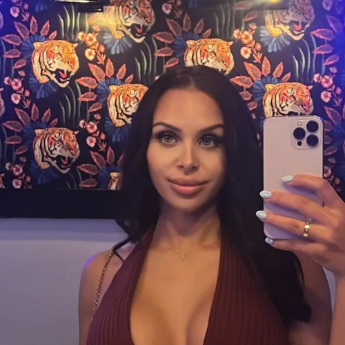 bri.henderson
