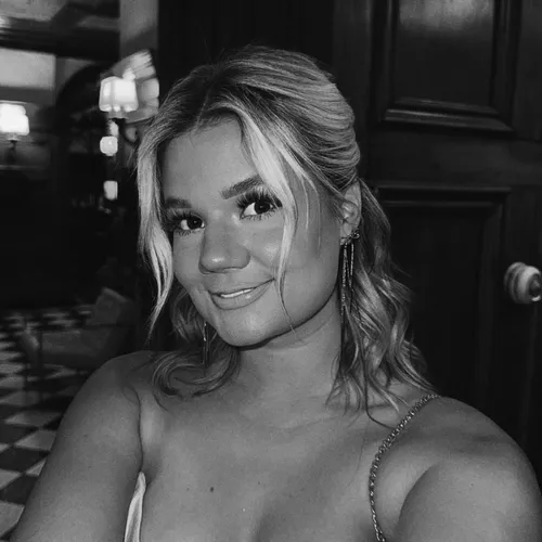 courtneysanta
