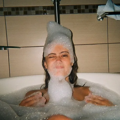ella_purnell